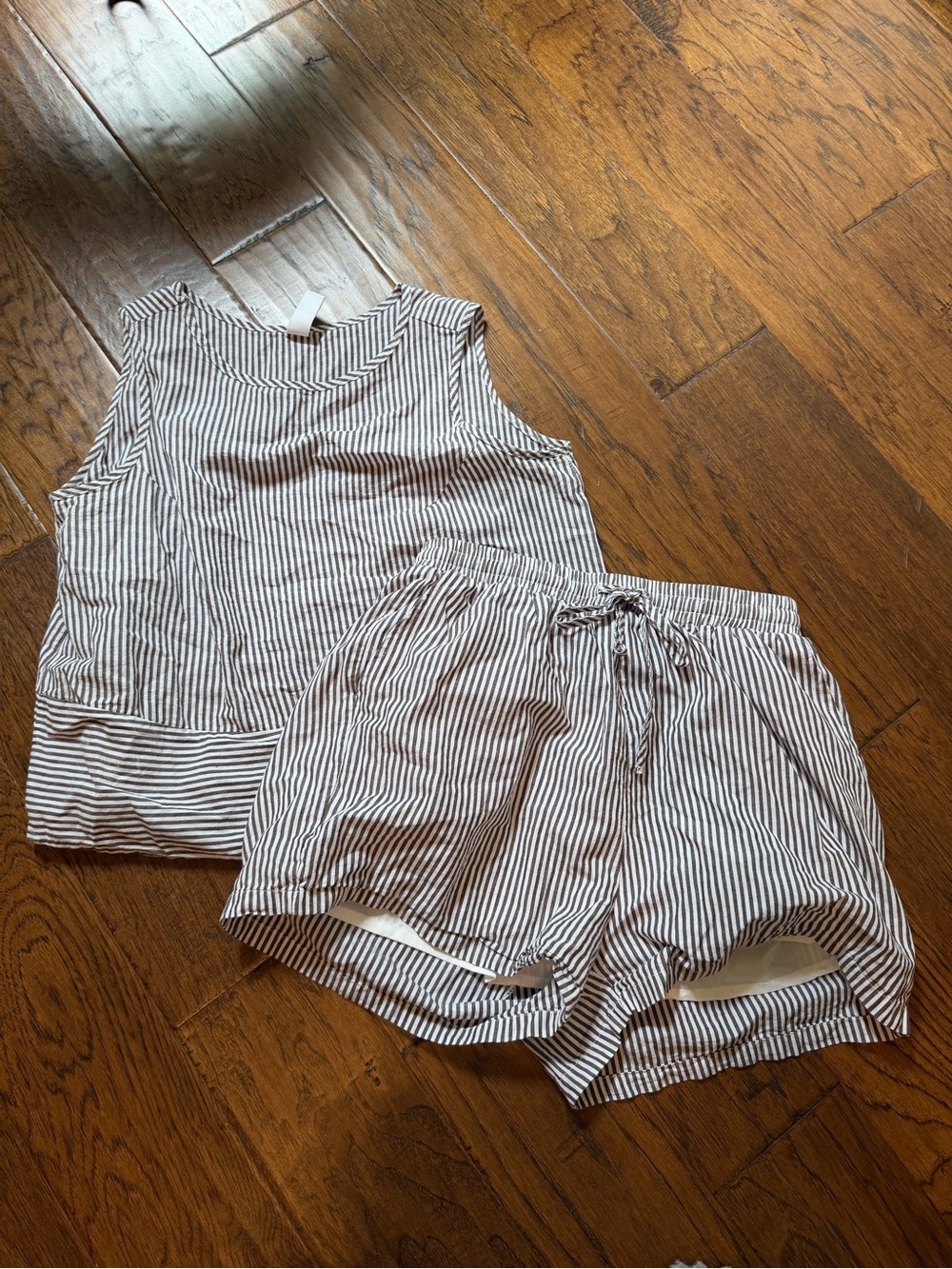 Striped Sleeveless Tank and Drawstring Shorts Set - White & Brown
